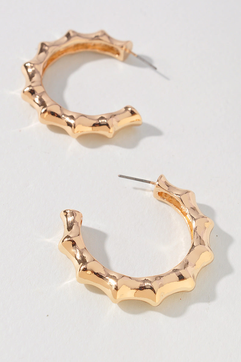 GEOMETRIC SHAPE BOLD METAL HOOP EARRINGS