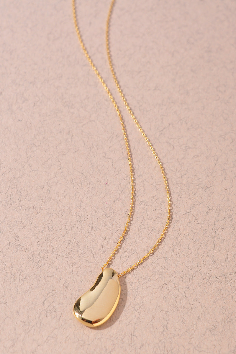 Minimalist Gold Pendant Necklace