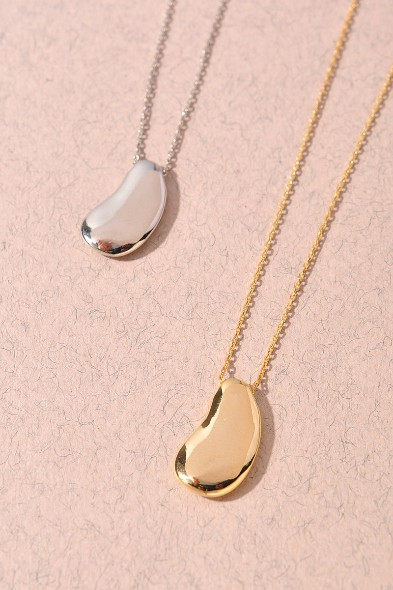 Minimalist Gold Pendant Necklace