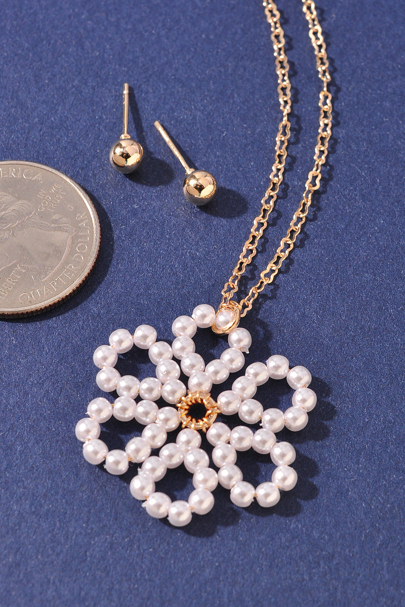 PEARL FLOWER BEADS PENDANT SHORT NECKLACE