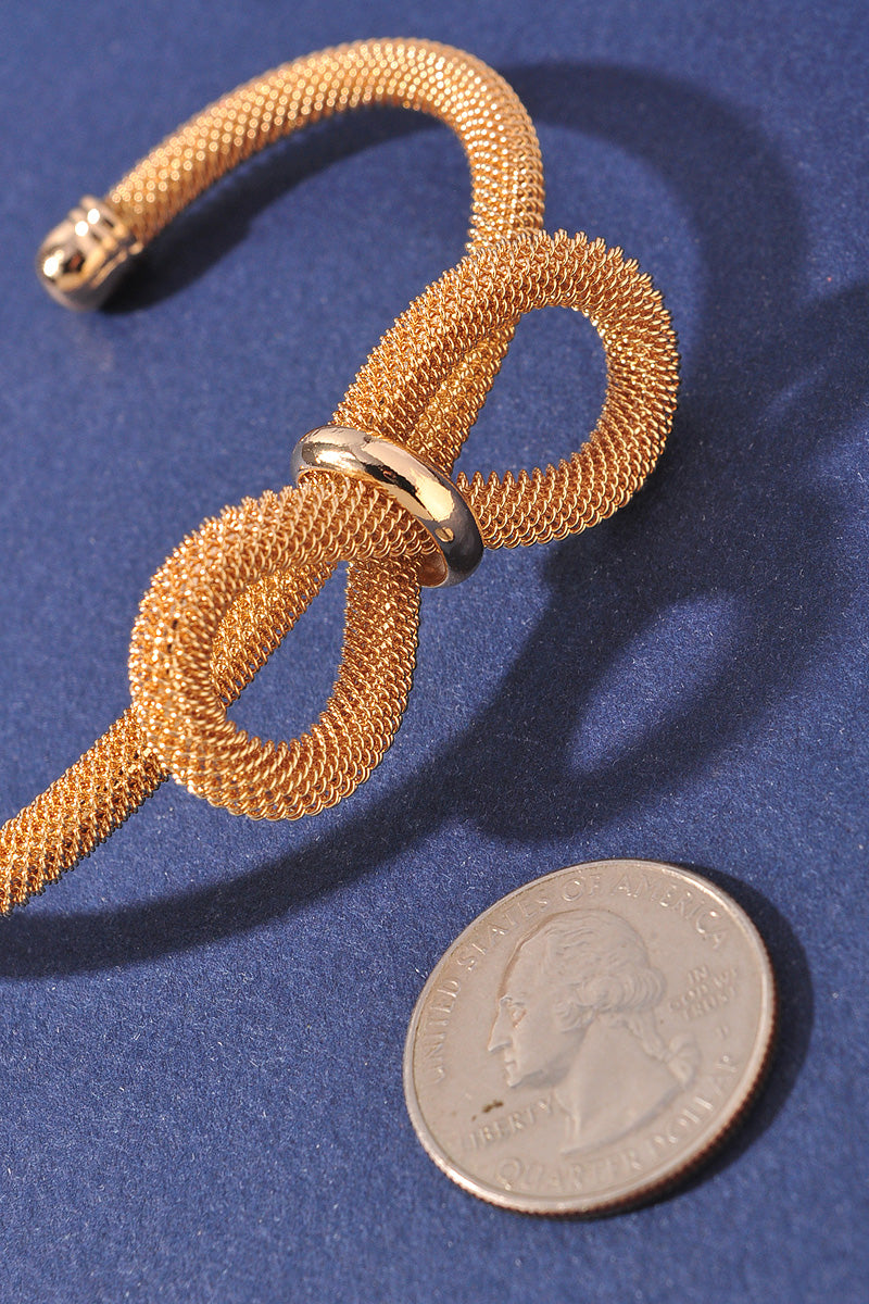 METAL RIBBON CUFF BRACELET
