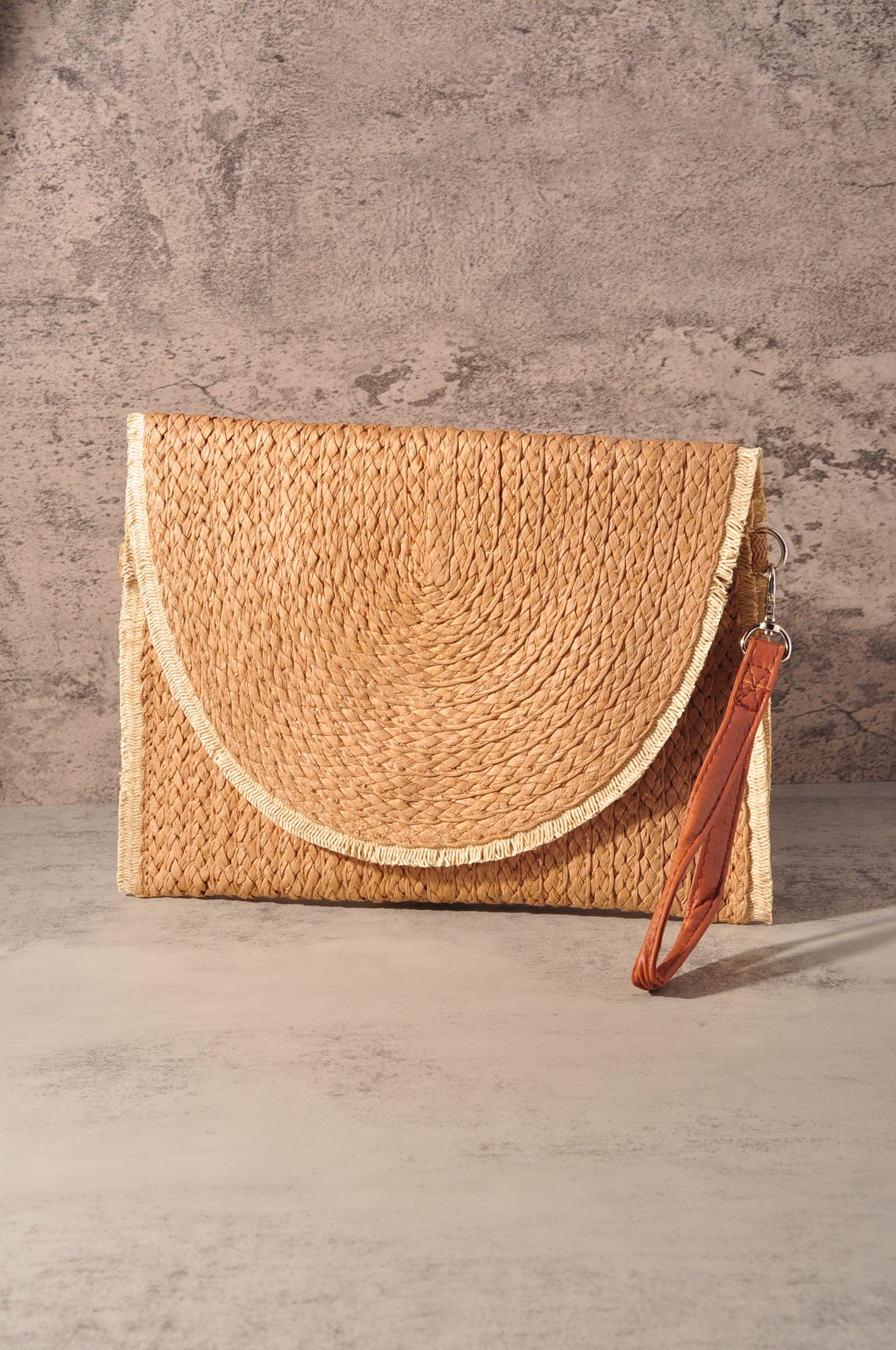 FRAYED TRIM TWO TONE STRAW CLUTCH